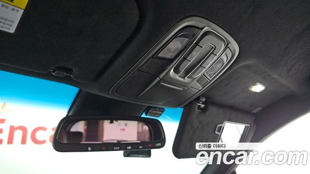 Hyundai Santafe 2019 — photo 17