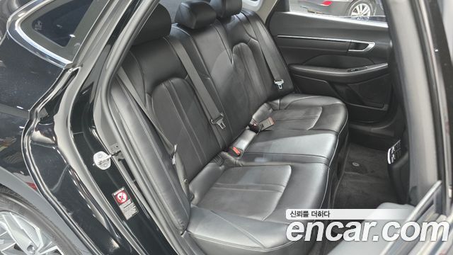 Hyundai Sonata 2023 — photo 18