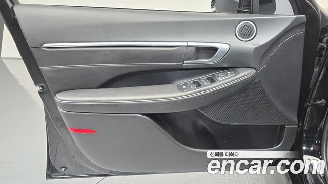 Hyundai Sonata 2023 — photo 14