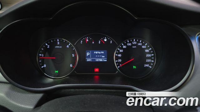 Kia Carens 2014 — photo 11