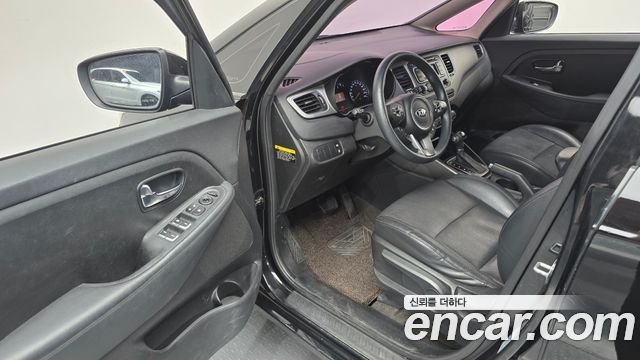 Kia Carens 2014 — photo 13