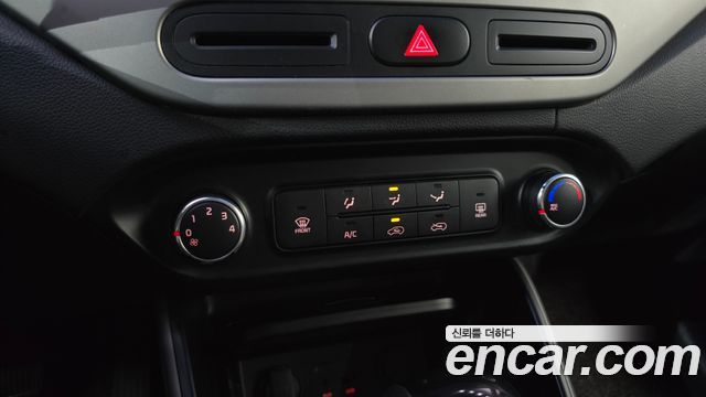 Kia Carens 2014 — photo 31