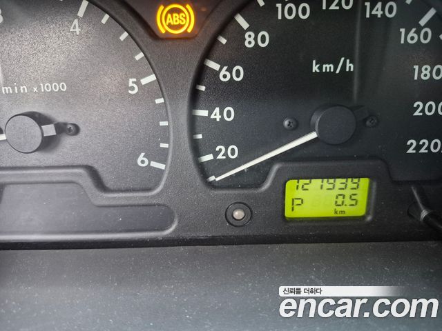 Land Rover Discovery 2000 — photo 8