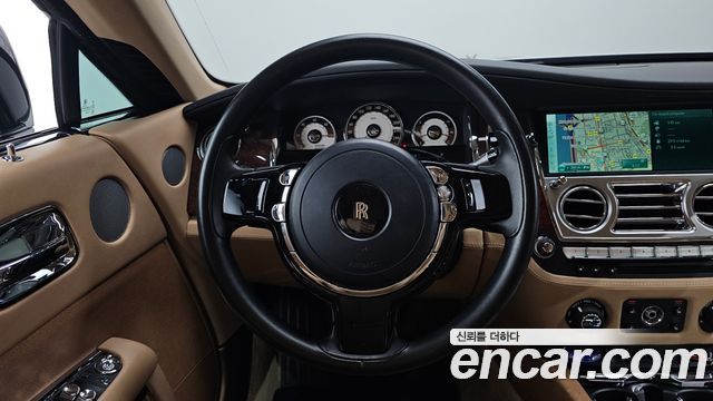 Rolls-Royce Wraith 2015 — photo 13