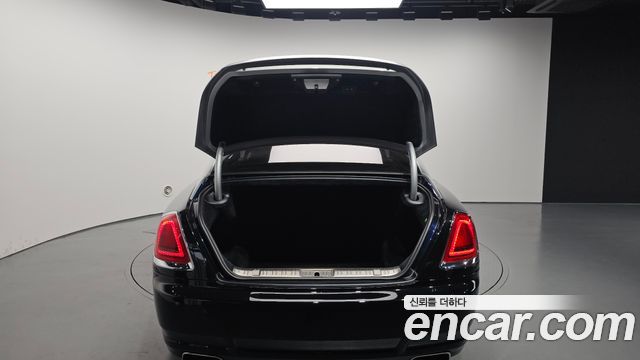Rolls-Royce Wraith 2015 — photo 18