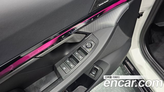 BMW 5-Series 2025 — photo 25