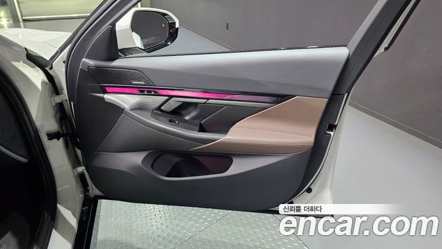 BMW 5-Series 2025 — photo 14