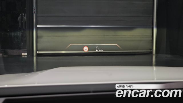 BMW 5-Series 2025 — photo 28