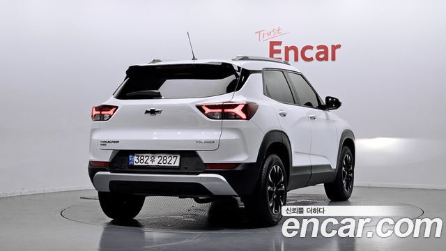 ChevroletGMDaewoo Trailblazer 2022 — photo 2