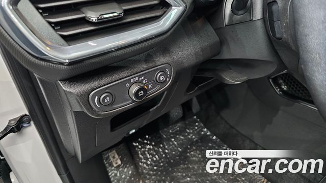 ChevroletGMDaewoo Trailblazer 2022 — photo 24