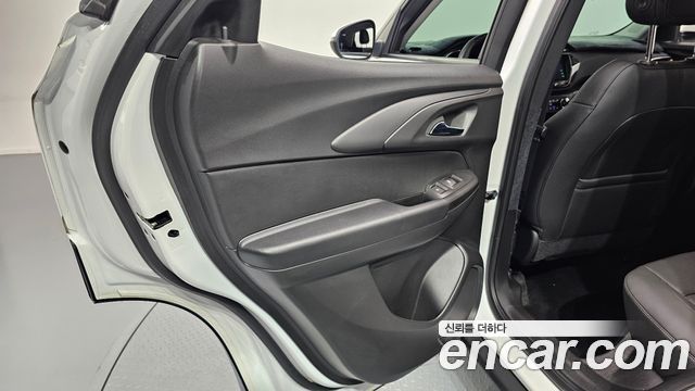 ChevroletGMDaewoo Trailblazer 2022 — photo 15