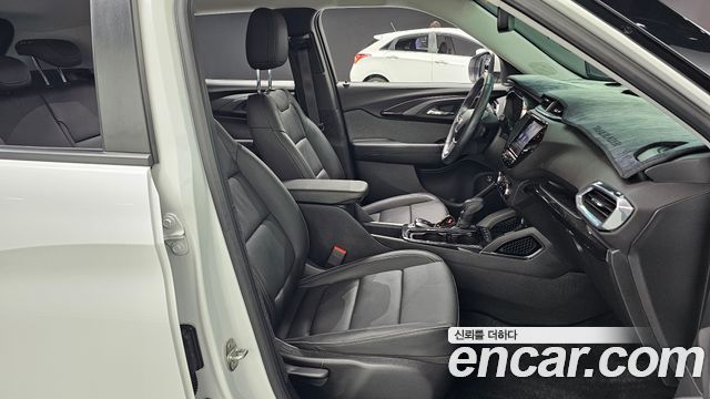 ChevroletGMDaewoo Trailblazer 2022 — photo 16