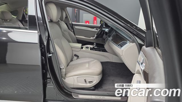 Genesis G80 2018 — photo 17