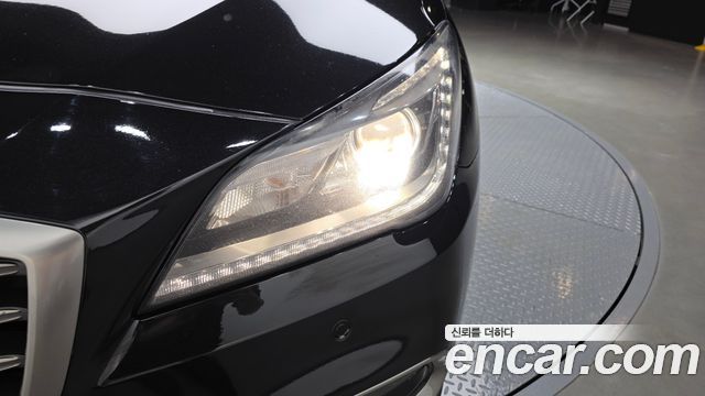 Genesis G80 2018 — photo 8