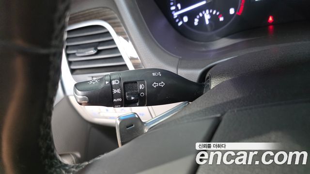 Genesis G80 2018 — photo 33