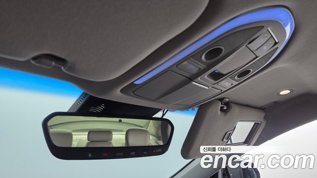 Genesis G80 2018 — photo 35
