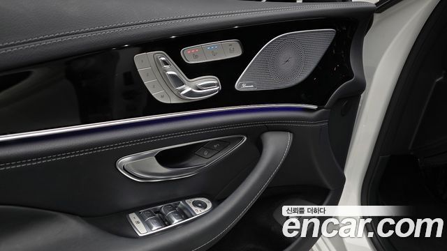 Mercedes-Benz AMG GT 2021 — photo 14