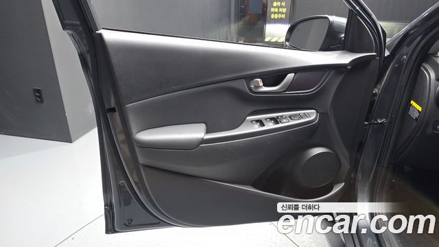 Hyundai Kona 2018 — photo 14