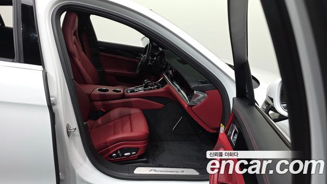 Porsche Panamera 2021 — photo 11