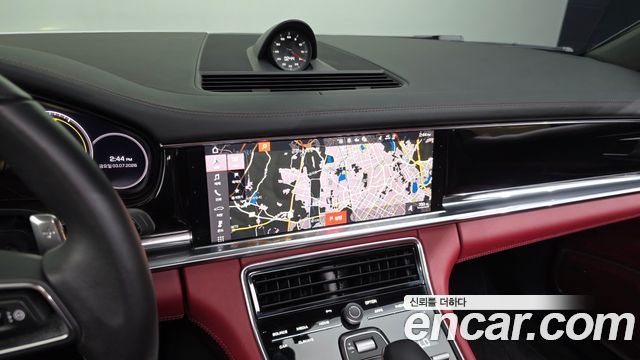 Porsche Panamera 2021 — photo 15