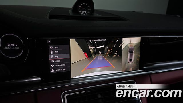 Porsche Panamera 2021 — photo 16