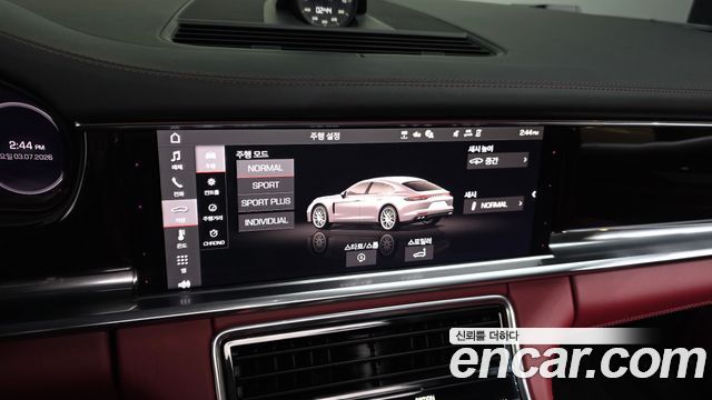Porsche Panamera 2021 — photo 17