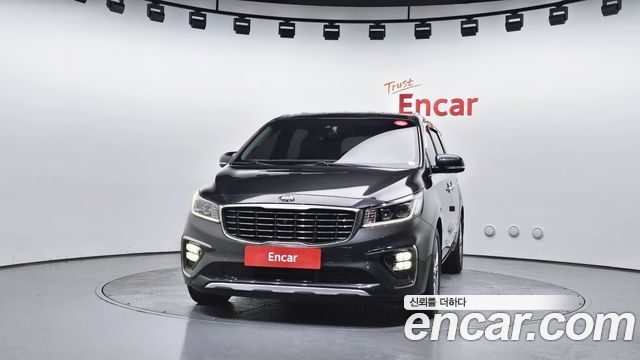Kia Canival 2019 — photo 3