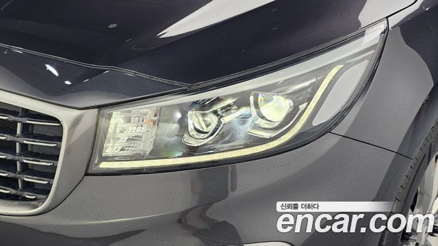 Kia Canival 2019 — photo 8