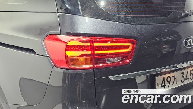 Kia Canival 2019 — photo 9