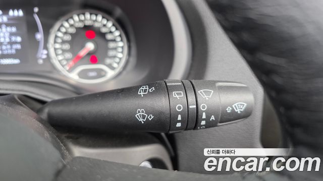 Jeep Renegade 2022 — photo 23