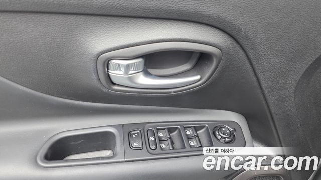 Jeep Renegade 2022 — photo 27