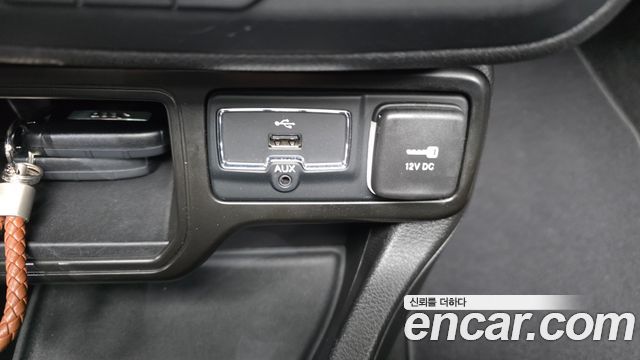 Jeep Renegade 2022 — photo 30
