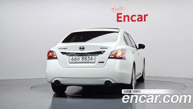 Nissan Altima 2014 — photo 4