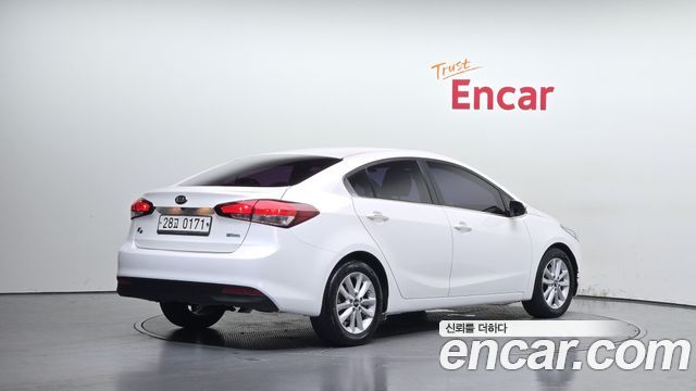 Kia K3 2017 — photo 2