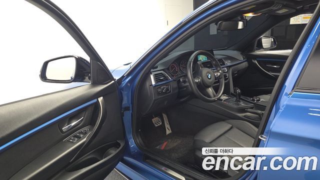 BMW 3-Series 2017 — photo 10