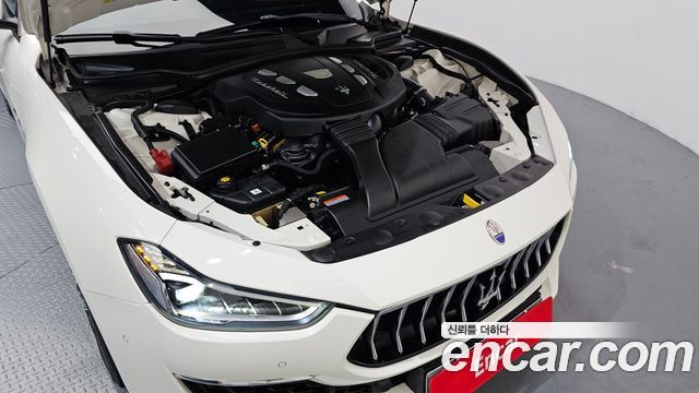 Maserati Ghibli 2019 — photo 6