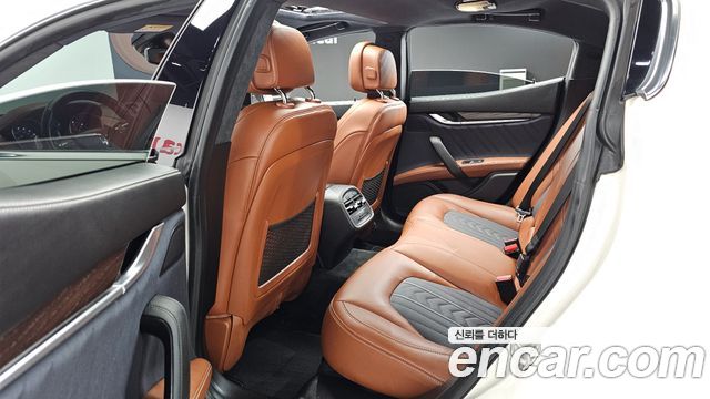 Maserati Ghibli 2019 — photo 11