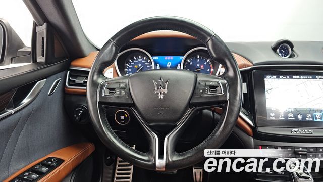Maserati Ghibli 2019 — photo 12