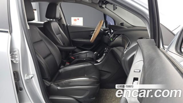 Chevrolet Korea Trax 2017 — photo 11