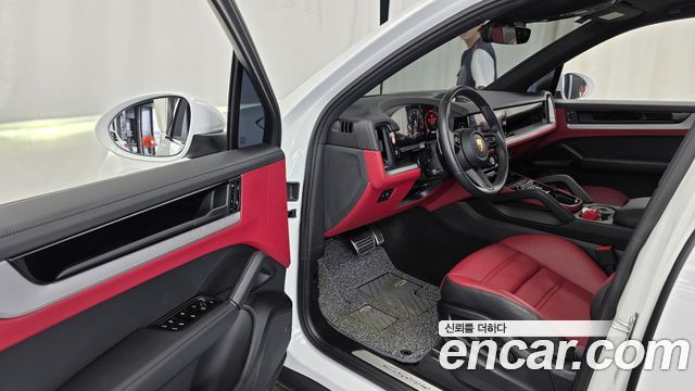 Porsche Cayenne 2024 — photo 13