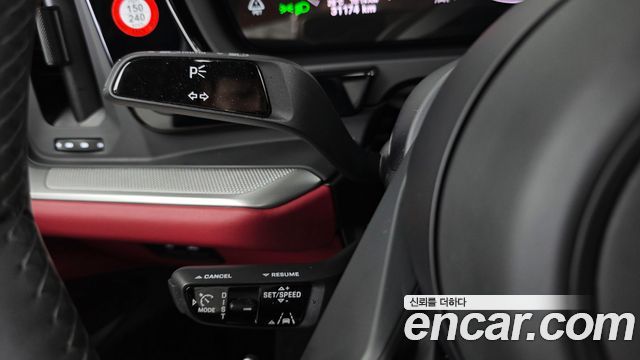 Porsche Cayenne 2024 — photo 29