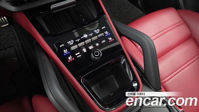 Porsche Cayenne 2024 — photo 33