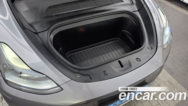 Tesla Model Y 2024 — photo 6