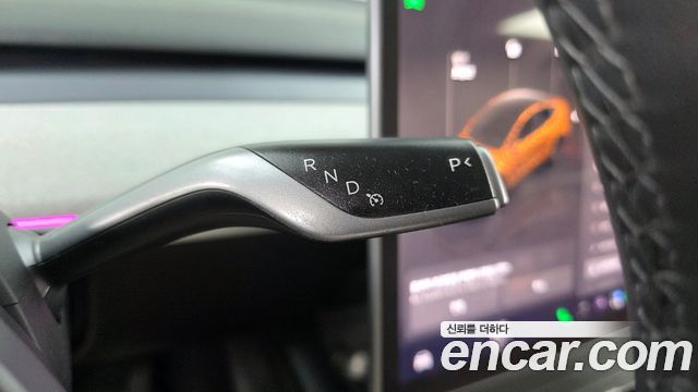 Tesla Model Y 2024 — photo 9