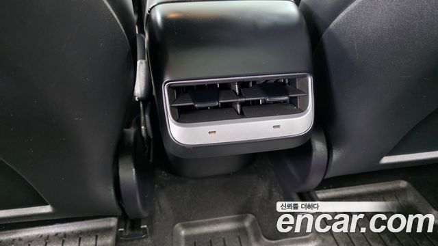 Tesla Model Y 2024 — photo 19
