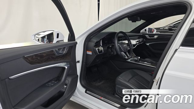 Audi A6 2020 — photo 13