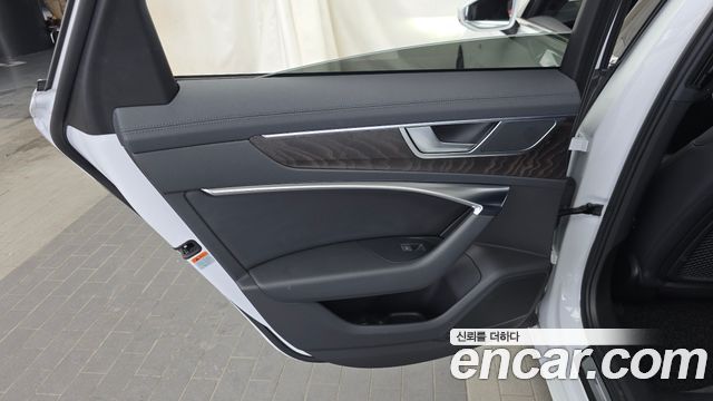 Audi A6 2020 — photo 15