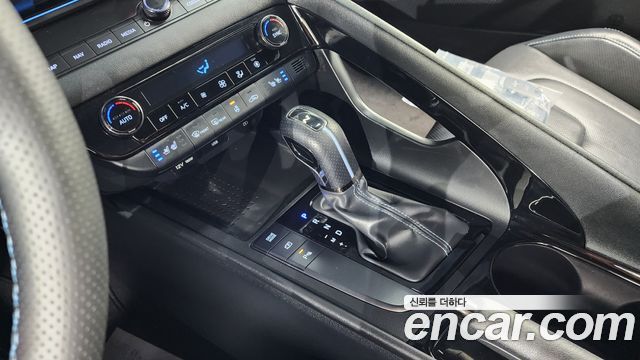 Hyundai AVANTE 2022 — photo 12
