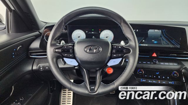 Hyundai AVANTE 2022 — photo 19