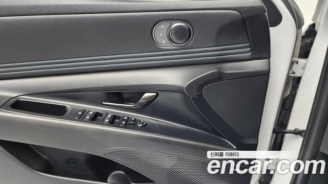Hyundai AVANTE 2022 — photo 23